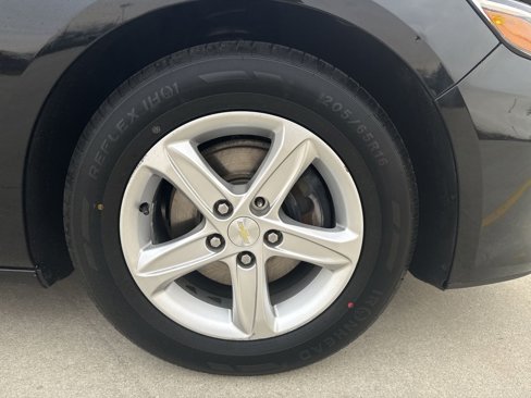 Used 2019 Chevrolet Malibu LS image 10