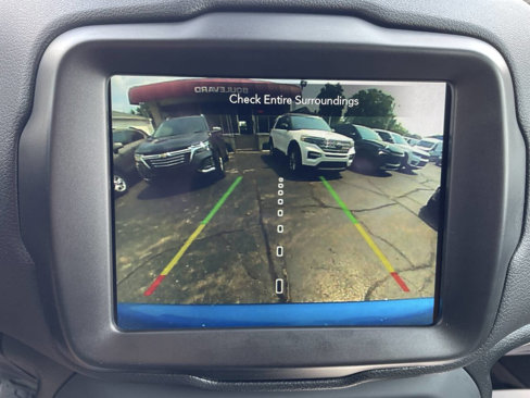Used 2022 Jeep Renegade Limited image 20