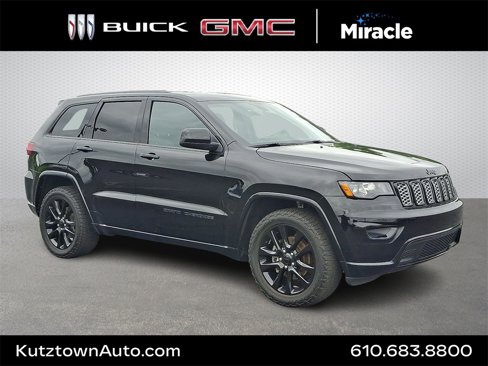 Used 2019 Jeep Grand Cherokee Altitude image 1