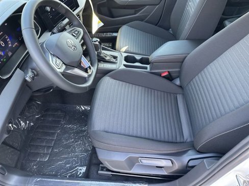 New 2025 Volkswagen Jetta S image 9