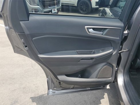 Used 2022 Ford Edge SEL w/ Convenience Package image 11