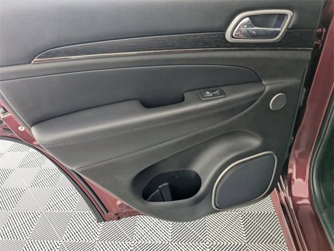 Used 2018 Jeep Grand Cherokee High Altitude image 29