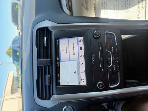 Used 2019 Ford Fusion SEL image 18