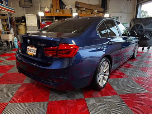 Used 2018 BMW 320i Sedan image 7