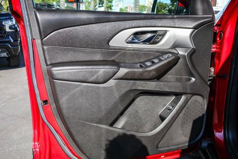 Used 2022 Chevrolet Traverse LT image 27