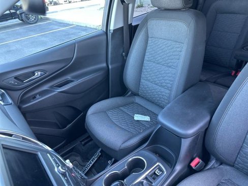 Used 2021 Chevrolet Equinox LT image 23