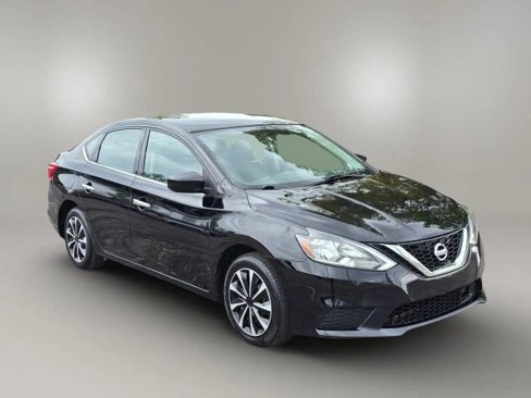 Used 2018 Nissan Sentra SV image 3
