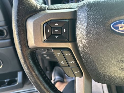 Used 2021 Ford Expedition XLT image 19