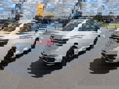 New 2025 Volkswagen Jetta SE image 3