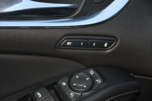 Used 2019 Buick Enclave Avenir image 11