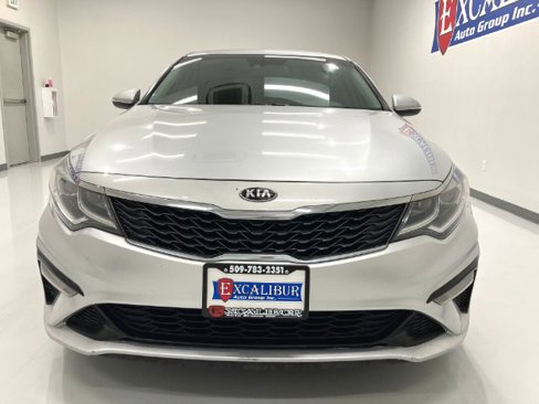 Used 2019 Kia Optima LX image 4