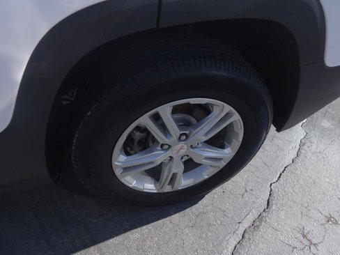 Used 2022 GMC Terrain SLE w/ Fleet Convenience Package image 4