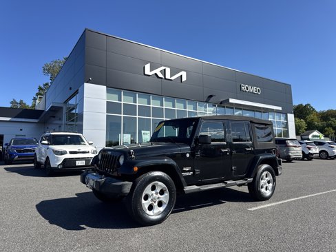 Used 2013 Jeep Wrangler Unlimited Sahara image 1