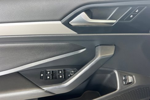 Used 2022 Volkswagen Jetta S image 8