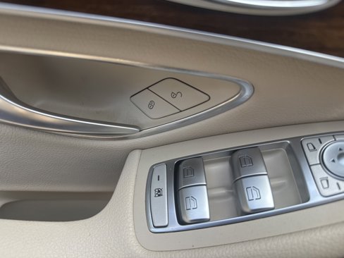 Used 2020 Mercedes-Benz GLC 300 4MATIC image 50