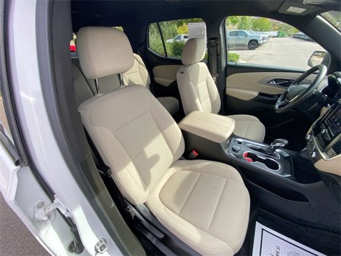 Used 2022 Chevrolet Traverse LS w/ Midnight/Sport Edition image 27