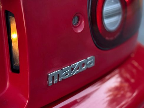 Used 1990 MAZDA MX-5 Miata image 14