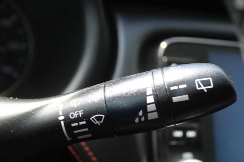 Used 2022 Nissan Kicks SR image 30