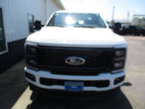 Used 2024 Ford F250 XL w/ STX Appearance Package image 3