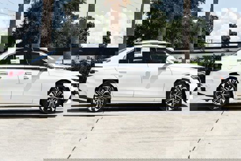 Used 2025 Mercedes-Benz E 350 Sedan image 9