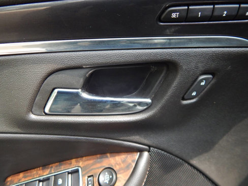 Used 2015 Chevrolet Impala LTZ image 17