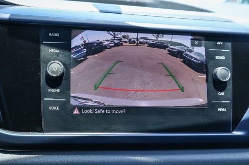 Used 2022 Volkswagen Taos SE image 32