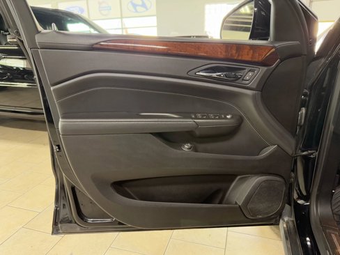 Used 2012 Cadillac SRX Luxury image 29