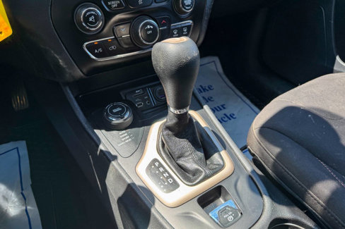 Used 2017 Jeep Cherokee 75th Anniversary image 27