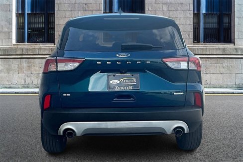 Used 2020 Ford Escape SE image 4