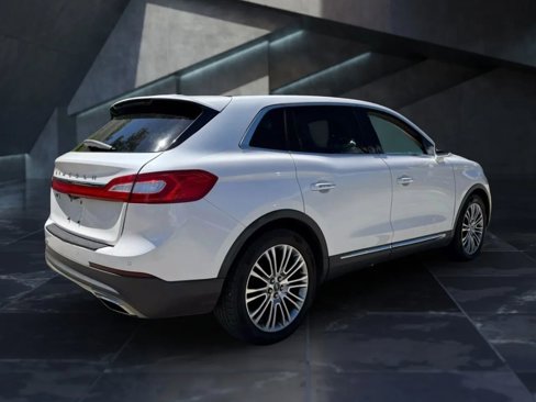 Used 2017 Lincoln MKX Reserve w/ Enhanced Security Package image 7