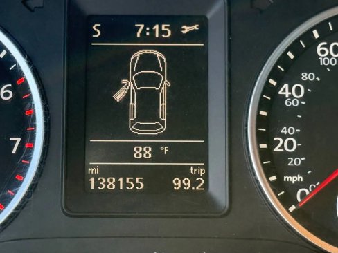 Used 2014 Volkswagen Tiguan SE image 28