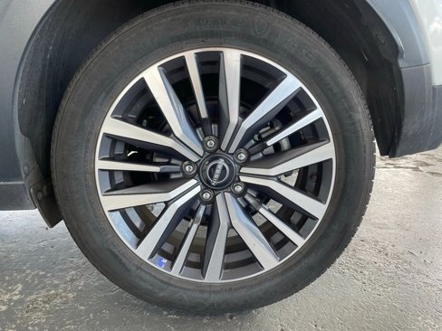 Used 2024 Nissan Kicks SV image 33