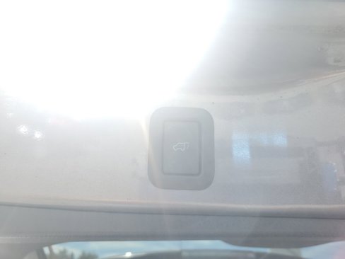 Used 2018 Toyota Highlander XLE image 32