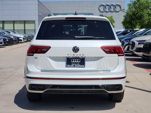 Used 2022 Volkswagen Tiguan SE R-Line image 7