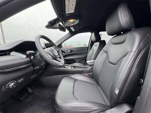 New 2025 Jeep Compass Latitude w/ Altitude Special Edition image 19