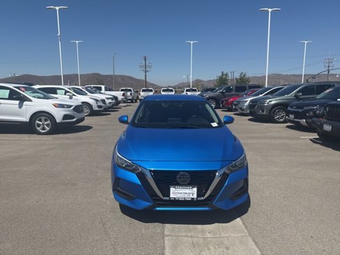 Used 2021 Nissan Sentra SV image 3