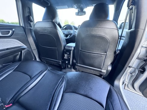 Used 2024 Jeep Compass Latitude image 12