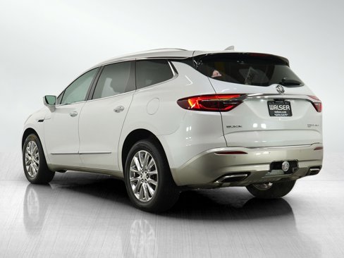 Used 2018 Buick Enclave Premium w/ Experience Buick Package image 3