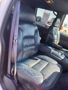 Used 1999 Chevrolet Suburban 2WD w/ Preferred Equipment Group 3 image 12