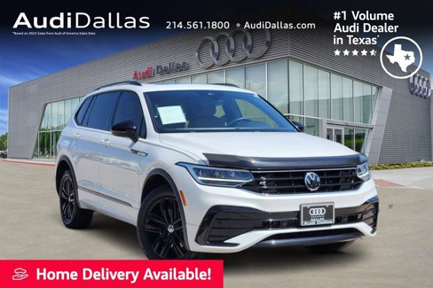 Used 2022 Volkswagen Tiguan SE R-Line image 1