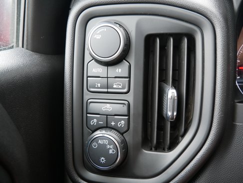 Used 2019 Chevrolet Silverado 1500 Custom w/ Trailering Package image 13