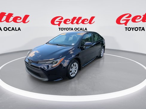 Used 2023 Toyota Corolla LE image 4