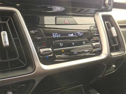 Used 2022 Kia Sorento S w/ Panoramic Sunroof Package image 17