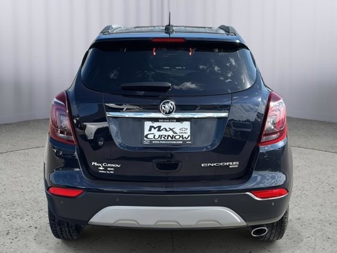 Used 2022 Buick Encore Preferred w/ Safety Package II image 4
