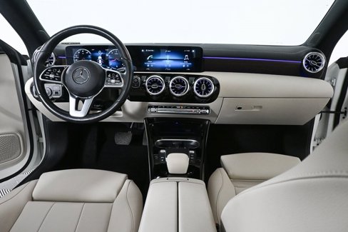 Certified 2022 Mercedes-Benz CLA 250 4MATIC image 17