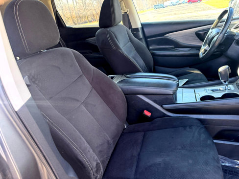 Used 2016 Nissan Murano SV w/ Premium Package image 33