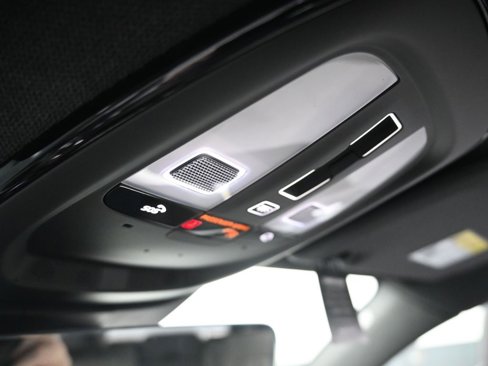 New 2025 Volvo XC40 B5 Core image 24