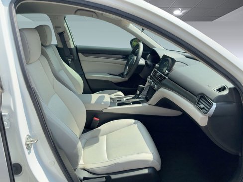 Used 2020 Honda Accord LX image 29