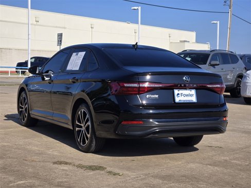 Used 2025 Volkswagen Jetta Sport image 5