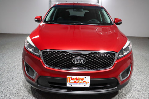 Used 2017 Kia Sorento LX image 4